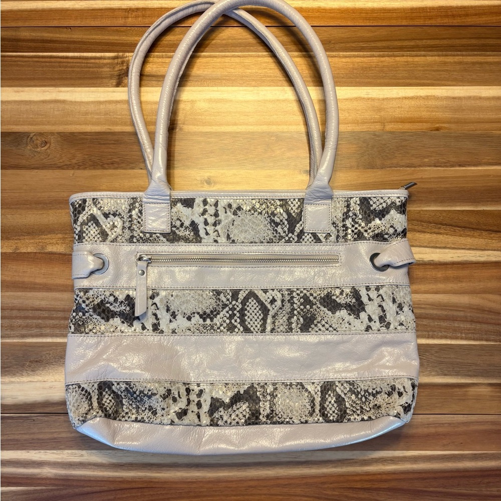 Innue Genuine Leather Made In Italy Handbag Snakeskin White EUC